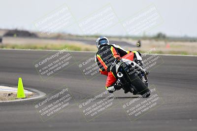 media/Apr-18-2025-TrackDaz (Fri) [[45f5874c44]]/C Group/Session 2 (Turn 10)/